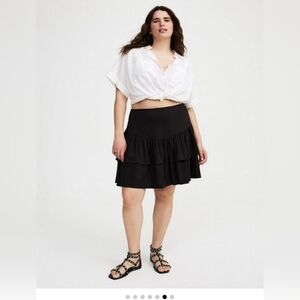 Torrid Black ruffle skirt
